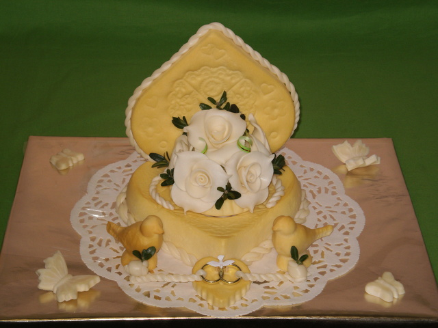 83. Svadobná torta