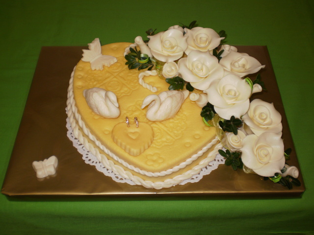 151. Svadobná torta