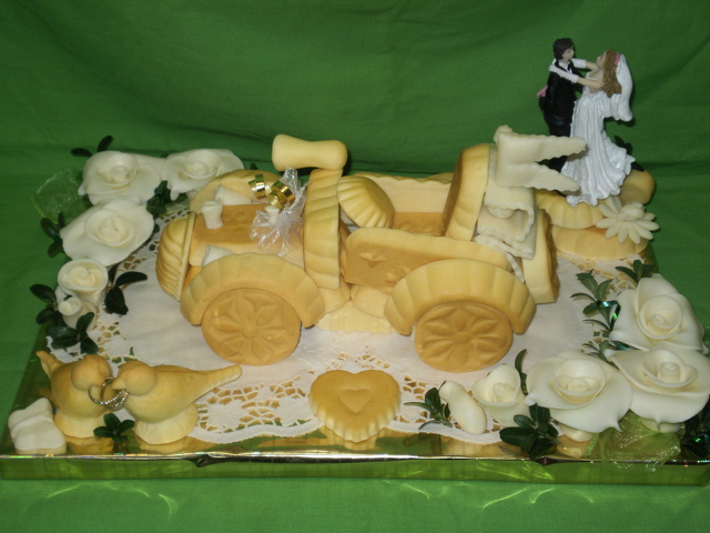 225. Svadobná torta