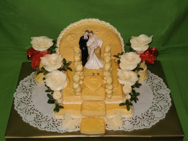 268. Svadobná torta