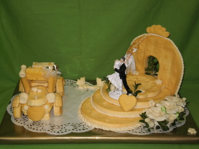 303. Svadobná torta
