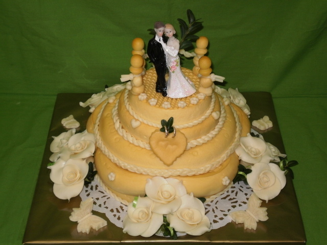 313. Svadobná torta